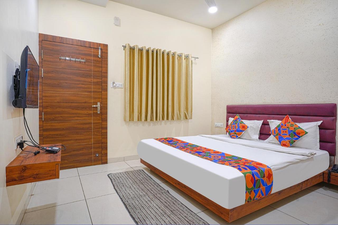 Fabhotel Sukh Vilas Indore Eksteriør billede